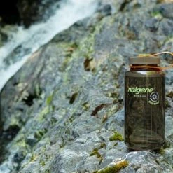 Nalgene Sustain Wide Mouth 1000ml - Drinkfles - Woodsman Sustain -Stroller shop 550x287 4