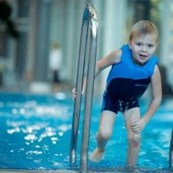 EasySwim Pro - Drijfpakje - Zwemvest & Zwembroek - Blauw - L : 24-28 Kg -Stroller shop 550x365