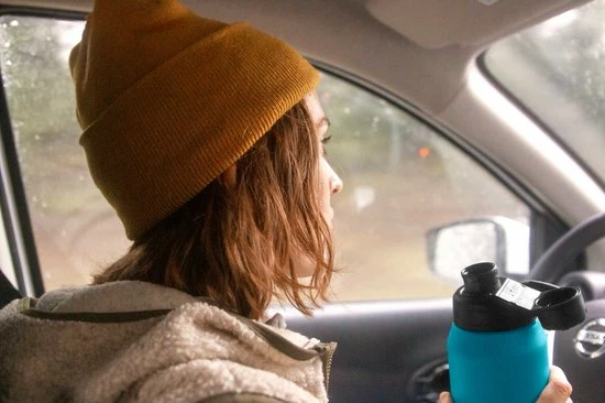 CamelBak Chute Mag Vacuum Insulated - Isolatie Drinkfles - 1 L - Blauw (Larkspur) 7 CamelBak Chute Mag Vacuum Insulated - Isolatie Drinkfles - 1 L - Blauw (Larkspur) - Afbeelding 5