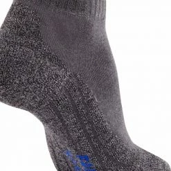 FALKE TK2 Explore Cool Short Wandelsokken Kort Zacht Thermisch Anti-blaar Antizweet Zonder Motief Met Elastische Boord Verkoelend Ademend Sneldrogend Grijs Dames Sportsokken - Maat 39-40 -Stroller shop 550x667 1