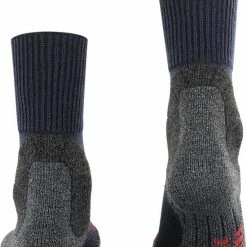 FALKE TK1 Adventure Wandelsokken Dikke Versterkte Thermische Sokken Zonder Patroon Met Sterke Wattering Lang En Warm Voor Wandelen Merinowol Blauw Dames Sportsokken - Maat 41-42 -Stroller shop 550x720 1